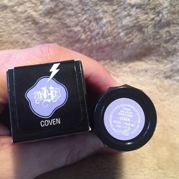 Kat Von D Studded Kiss Lipstick 💋 - Picture 11 of 14